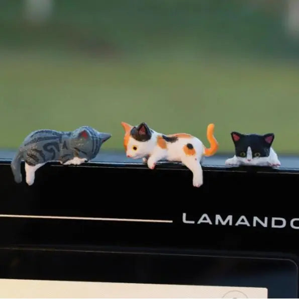 Mini Cat Desk Figurines 🐱 Set of 5 Cute, Hand-Painted Kitty Buddies to Brighten Your Space! 🎉✨