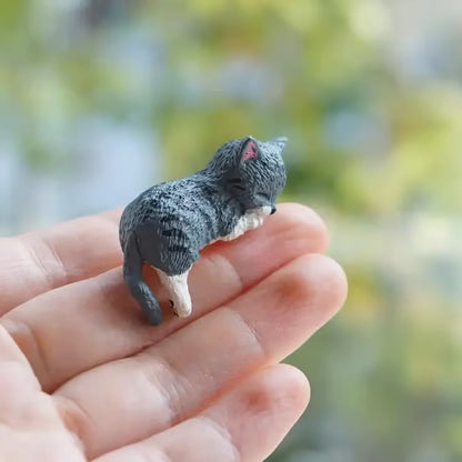 Mini Cat Desk Figurines 🐱 Set of 5 Cute, Hand-Painted Kitty Buddies to Brighten Your Space! 🎉✨